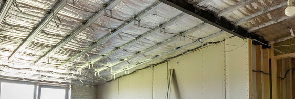 Story ceiling insulation